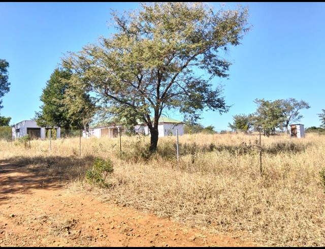 3 BEDROOM HOUSE FOR SALE IN MAKHUVHA A
